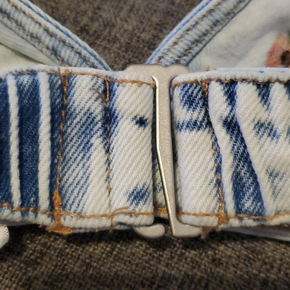 Triangle Cup Denim Tank Top Wild Fable Acid Wash Floral Embroidered Sz LG #M26 - Picture 8 of 8